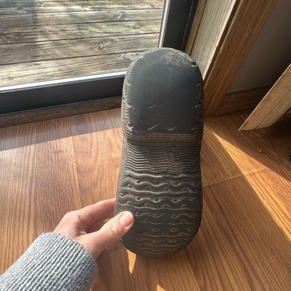 Bogs Kids' Black and Olive Rain Boots - Picture 10 of 11